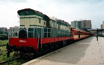 Intercity, Albania-style:  The 09:30 to Durr�s waits to leave Tiran�