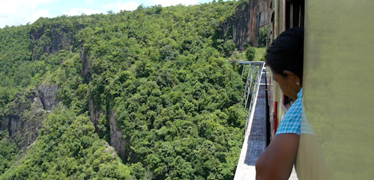 A train crosses the Gokteik Viaduct