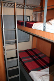 2-bed sleeper, night mode, on the Paris-Florence/Rome overnight train...