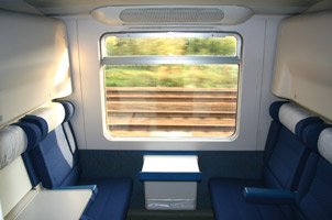 Italian 'Comfort' 4-berth couchette, in evening/morning mode.