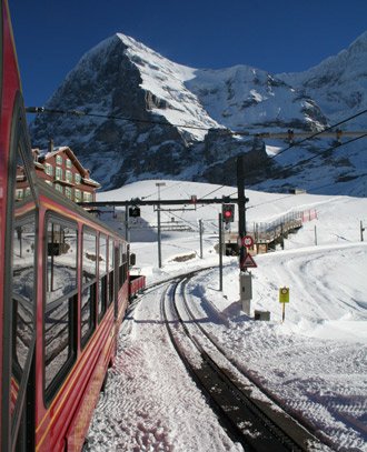 The train heads off up the Jungfrau