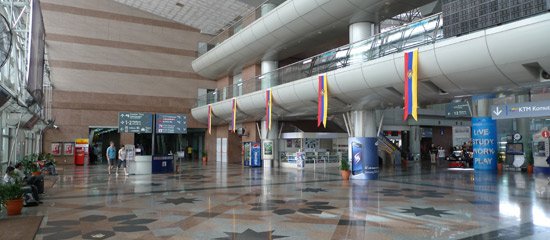 KL Sentral station, main entrance hall on Level 2