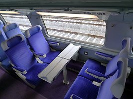 Upper deck second class on board a TGV Duplex.