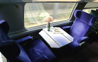 1st class table for two on a Paris to Barcelona train