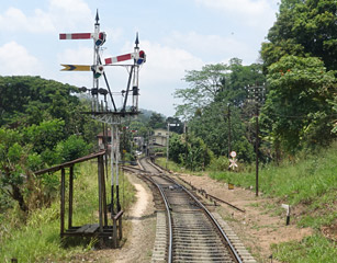 Signals at Peradeniya Junction