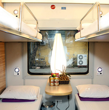 4-berth sleeper in the private Livitrans sleeping-car from Hanoi to Hue & Danang