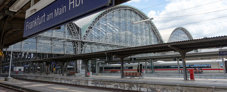 Frankfurt (Main) Hbf trainshed
