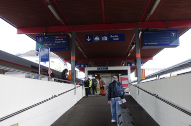 Geneva station, slope up to platforms 7 & 8