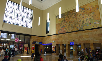 Geneva station main hall