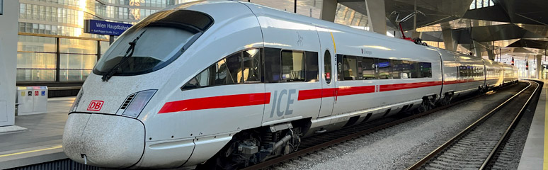 An ICE train at Vienna Hbf