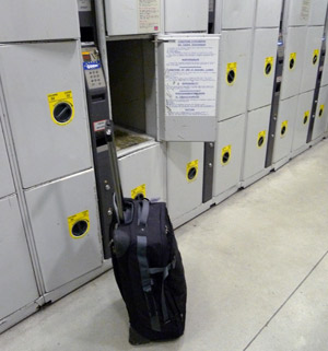 Left luggage lockers at Paris Gare du Nord - the medium size.