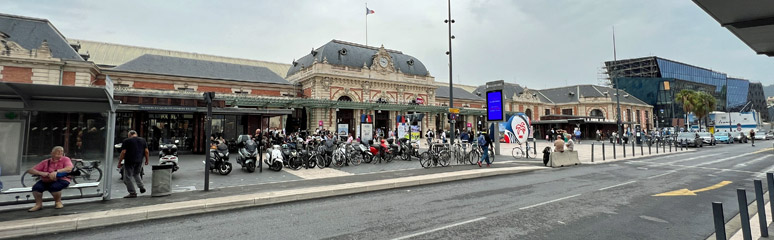 Nice Ville station exterior