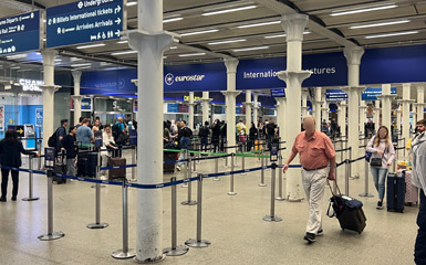 Entrance to departure area at London St Pancras
