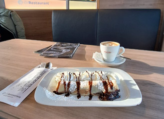 Dessert in the restaurant car on a Comfortjet train