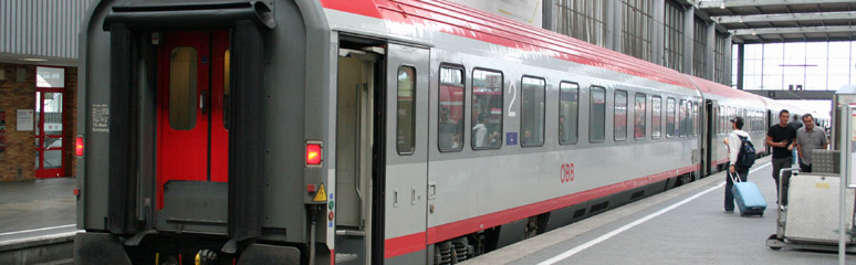 Austrian EuroCity train at Munich Hbf