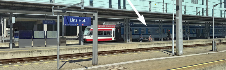 The Linz to Prague train at Linz Hbf