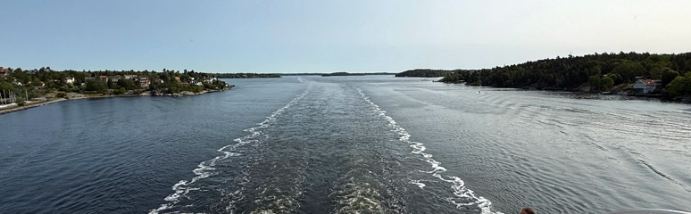 The ferry sails through the Stockholm archipelago