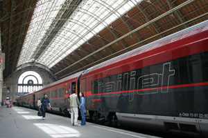 railjet budapest train trains vienna keleti 1884 station venice arrived austria tickets 1881 built speed hungary seat61