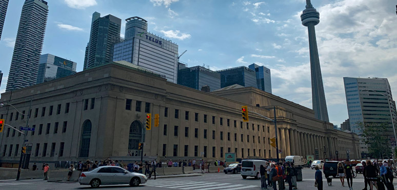 Toronto Union Station - exterior