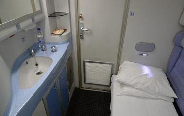 Sleeper compartment in the Croatian sleeping-car from Munich to Zagreb