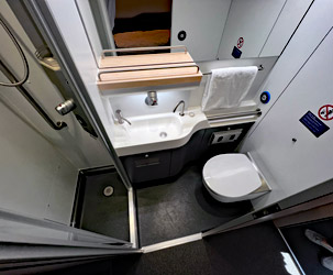 Comfort Plus shower & toilet in new generation Nightjet train