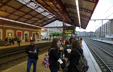 English: San Sebastián station, built and operated by the Buenos