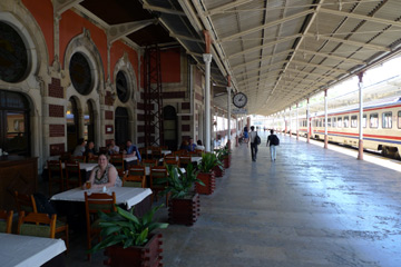 Istanbul Sirkeci station, Orient Express restaurant & bar