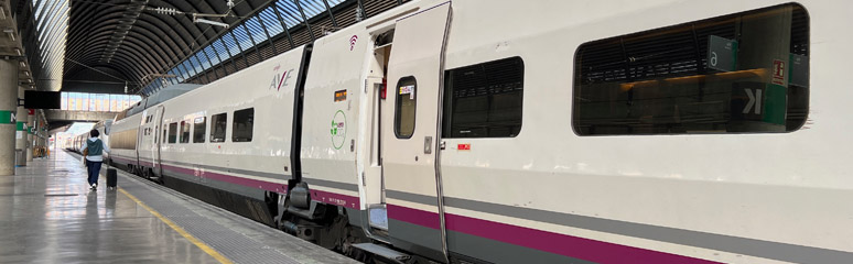 AVE S100 boarding at Seville