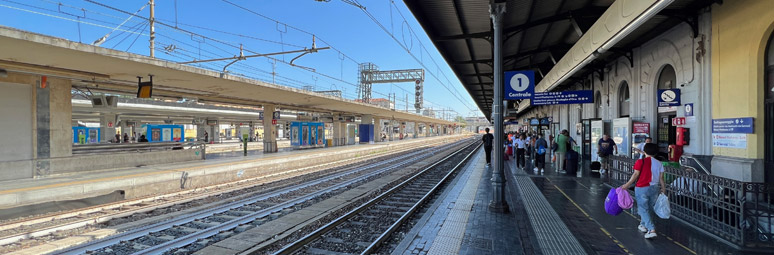 Bologna Centrale platforms 1-11