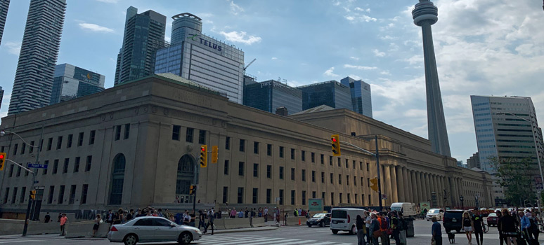 Toronto Union Station - exterior