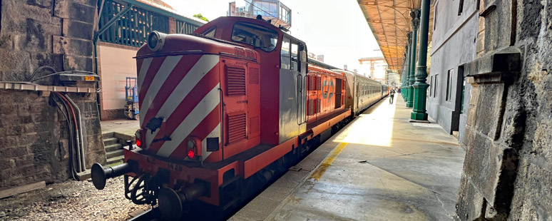 The afternoon Douro Valley train at Porto Sao Bento