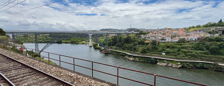 Maria Pia bridge across the Douro at Porto