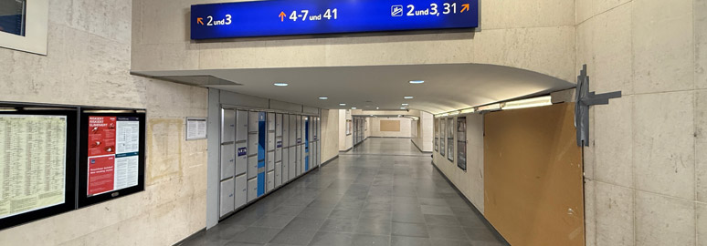 Luggage lockers in the passageway at Innsbruck Hbf