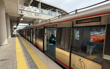 Marmaray train at Halkali station