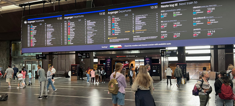 Oslo Sentral station departure board