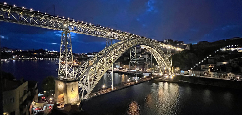 The Ponte Luis I by night