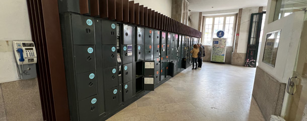 Porto Sao Bento luggage lockers