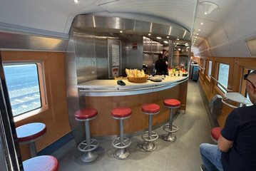 Cafe counter on a YHT of the Siemens Velaro type