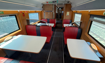 Restaurant tables on a YHT of the Siemens Velaro type